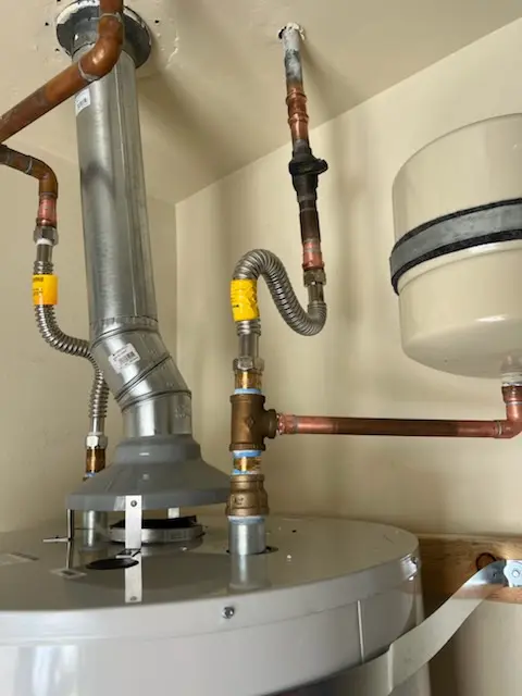 Water heater installation and plumbing repair in Jean